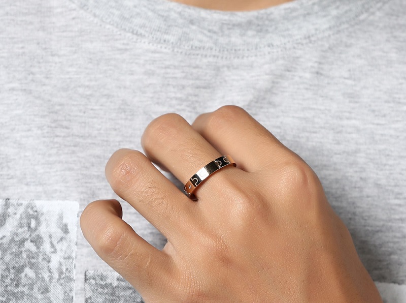 M&agrave;u sắc v&agrave;ng hồng lạ mắt, trẻ trung